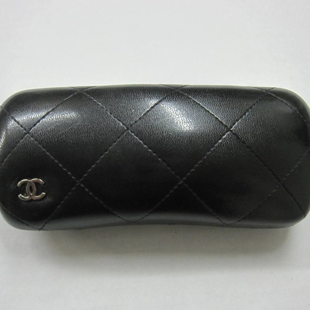 CHANEL Eyeglass Sunglass Case Leather Quilted